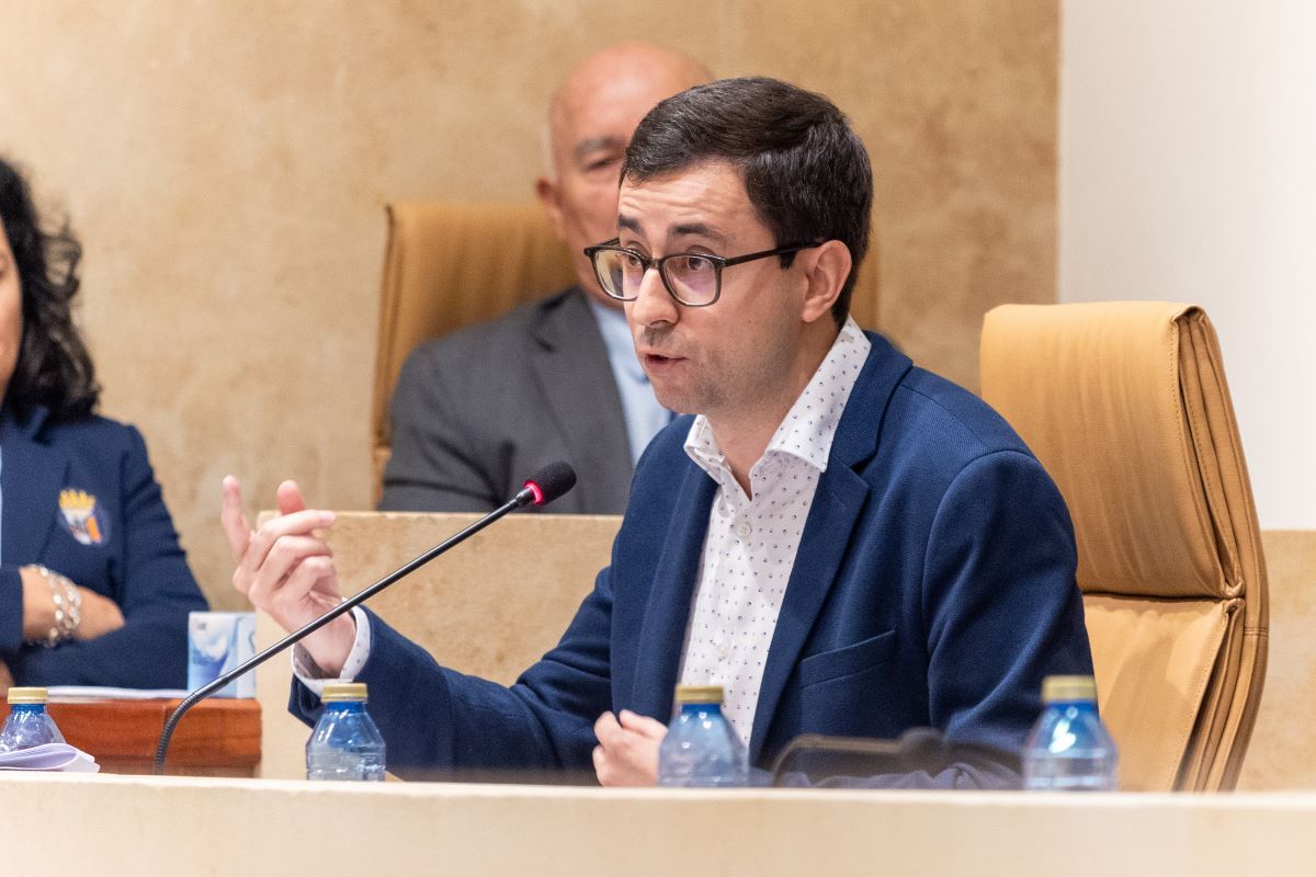 José Luis Mateos, durante su intervención en el Pleno