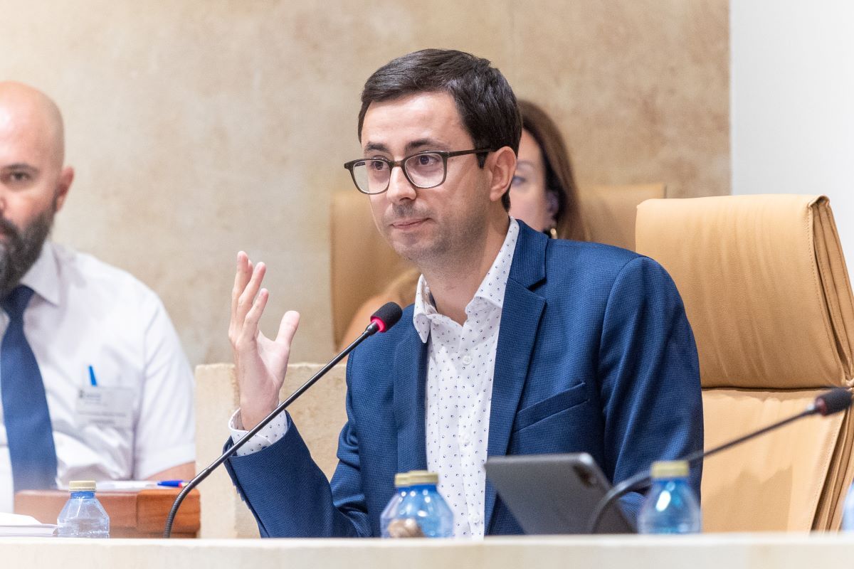José Luis Mateos, durante su intervención en el Pleno