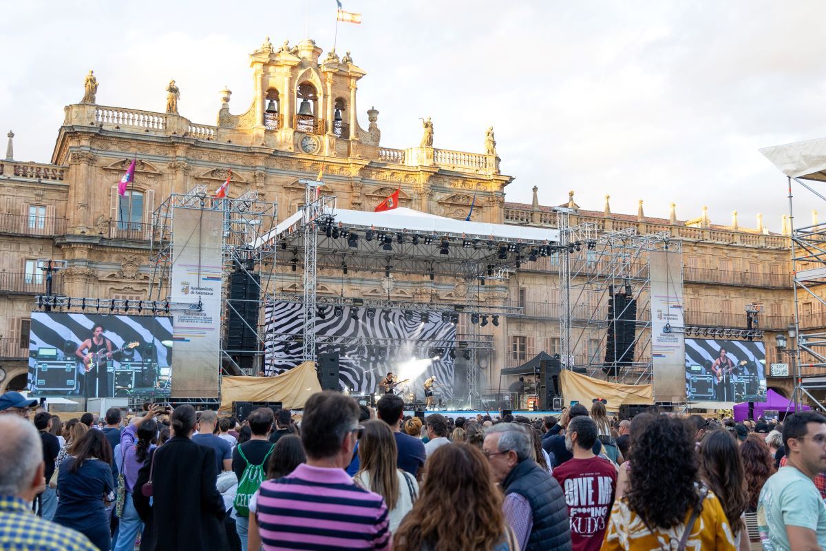Concierto celebrado en la Plaza Mayor de Salamanca durante las últimas Ferias y Fiestas | Foto PSOE