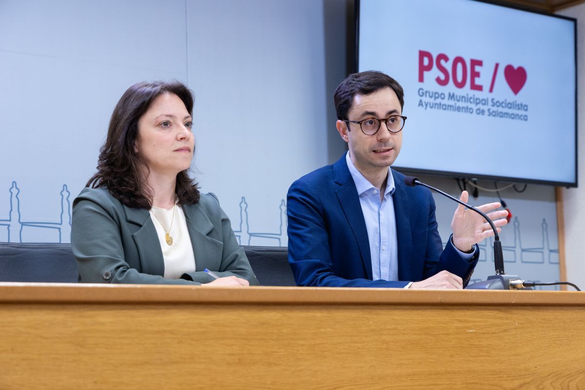 Mar Fuentes y José Luis Mateos, durante la rueda de prensa