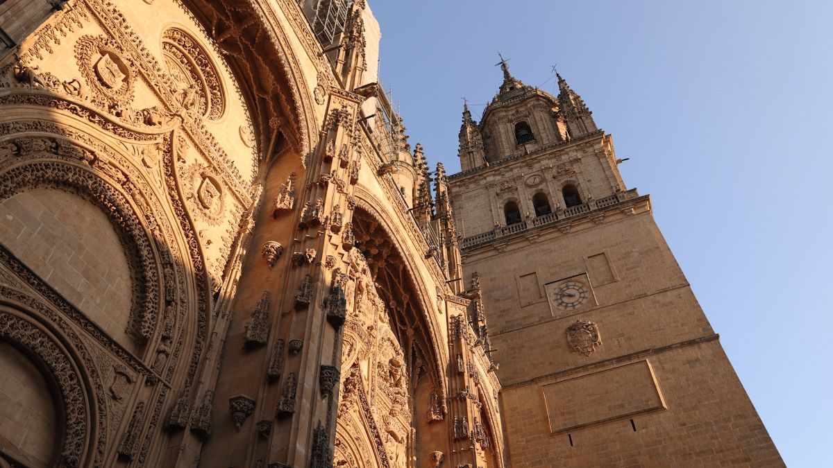 Catedral de Salamanca al atardecer | Foto: PSOE